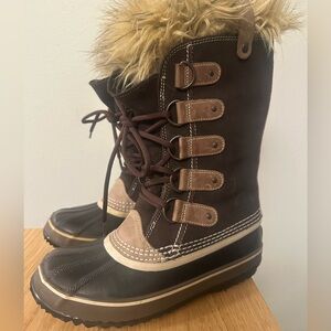 Sorel Joan of Arctic NL1540-248 Dark brown wool, leather, waterproof faux fur